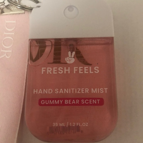 ❤️Dior Beauty Keychain❤️ - Picture 3 of 6